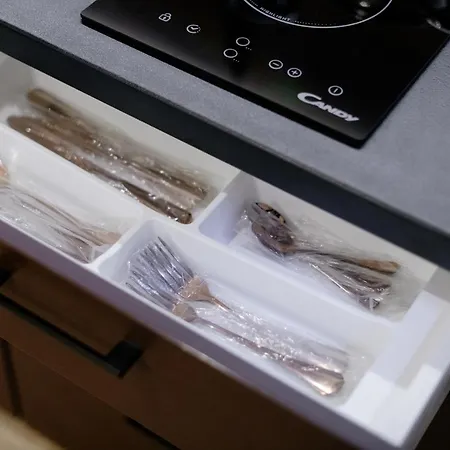 Premium - Ground Floor With Separate Entrance アパート *