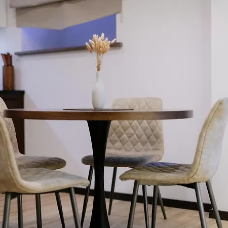 Premium - Ground Floor With Separate Entrance * Riga