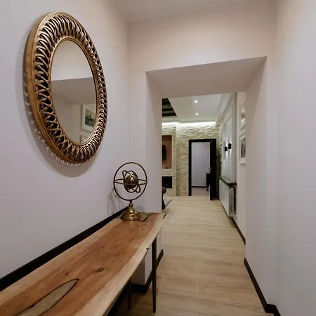 Апартаменти Premium - Ground Floor With Separate Entrance Рига